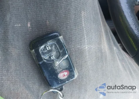 2011 Toyota Camry Se z USA, uszkodzony, nr VIN 4T1BF3EK0BU662087